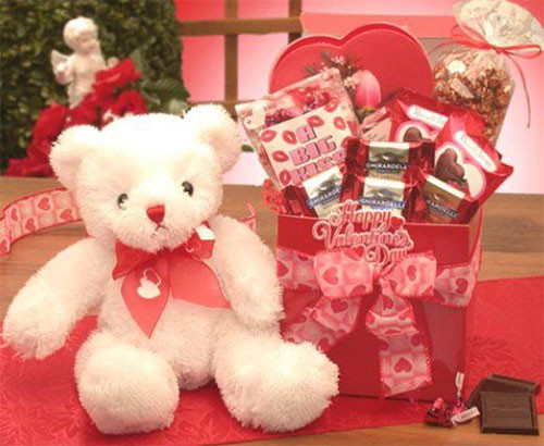 Valentine Day Gift Ideas For Pregnant Wife
 15 Valentine s Day Gift Basket Ideas For Husbands Wife