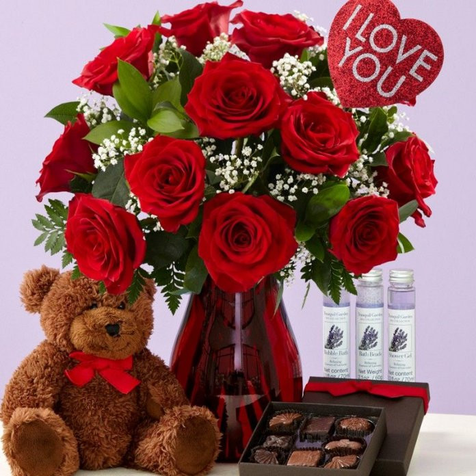 Valentine Day Gift Ideas For Pregnant Wife
 30 Cute Romantic Valentines Day Ideas for Her 2020