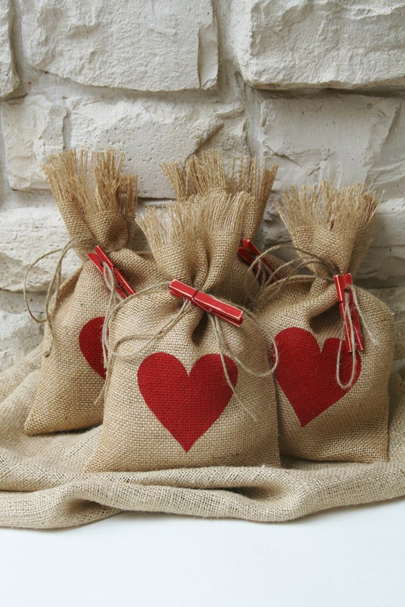Valentine Gift Bags Ideas
 Burlap Gift Bags Set of FOUR Valentines Day Shabby by