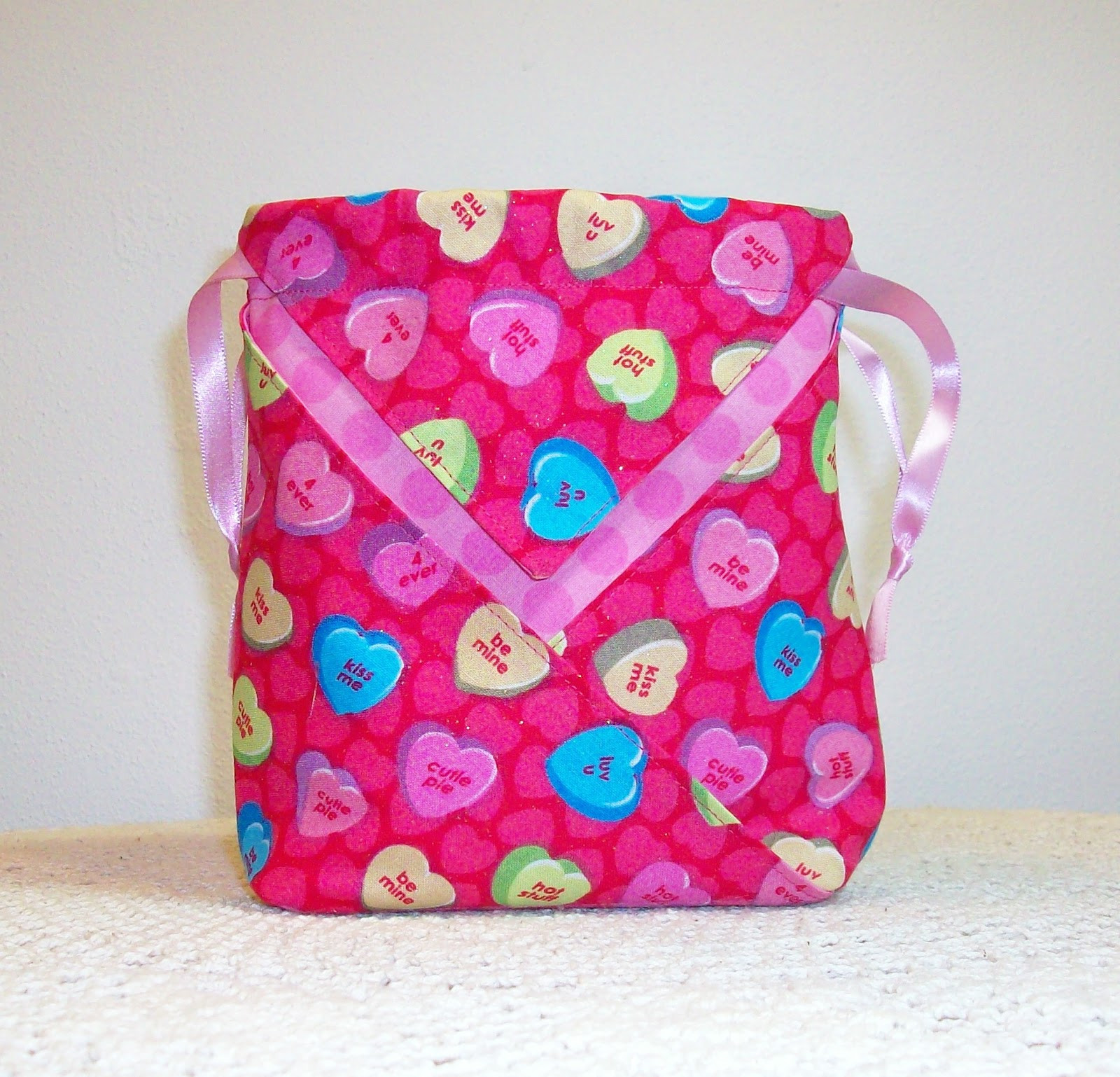 Valentine Gift Bags Ideas
 Quilt Talk Valentine Bags