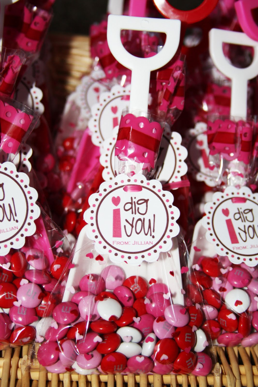 Valentine Gift Bags Ideas
 Cute Food For Kids Valentine s Day Treat Bag Ideas
