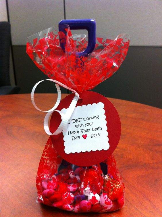 Valentine Gift Ideas For Coworkers
 75 Good Inexpensive Gifts for Coworkers