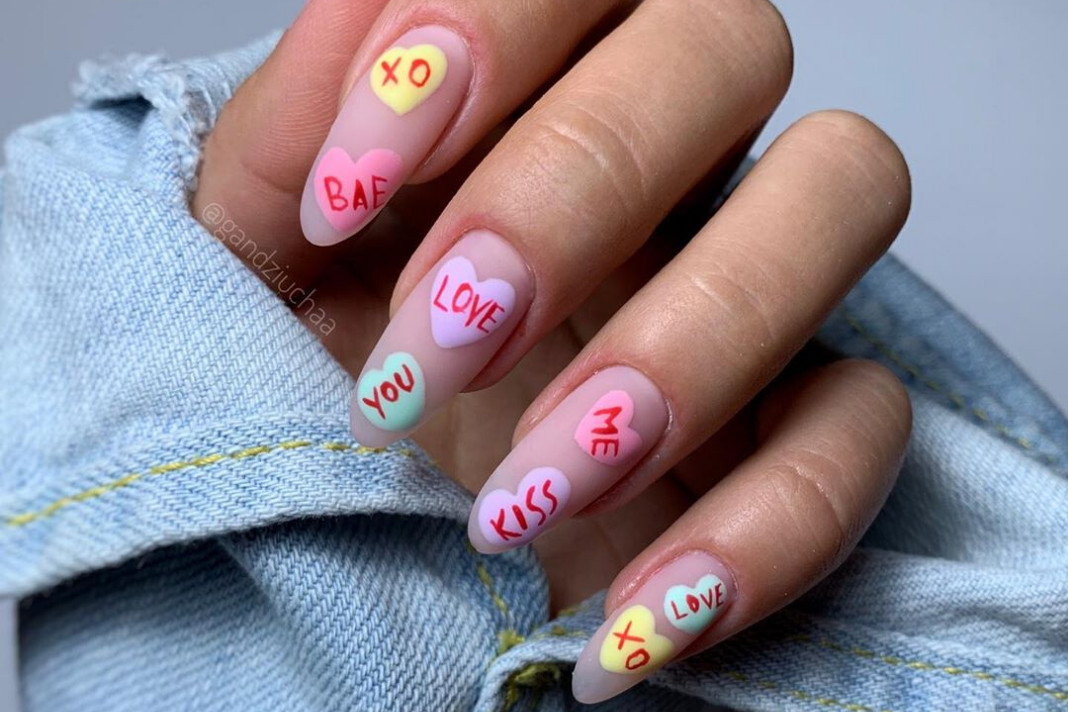 Valentines Day Nail Ideas
 28 Stunning Valentine s Day Nail Art Designs The Thrifty