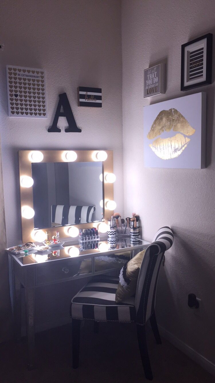 Vanity Girl Hollywood Mirror DIY
 DIY makeup vanity Hollywood Mirror with lights Black