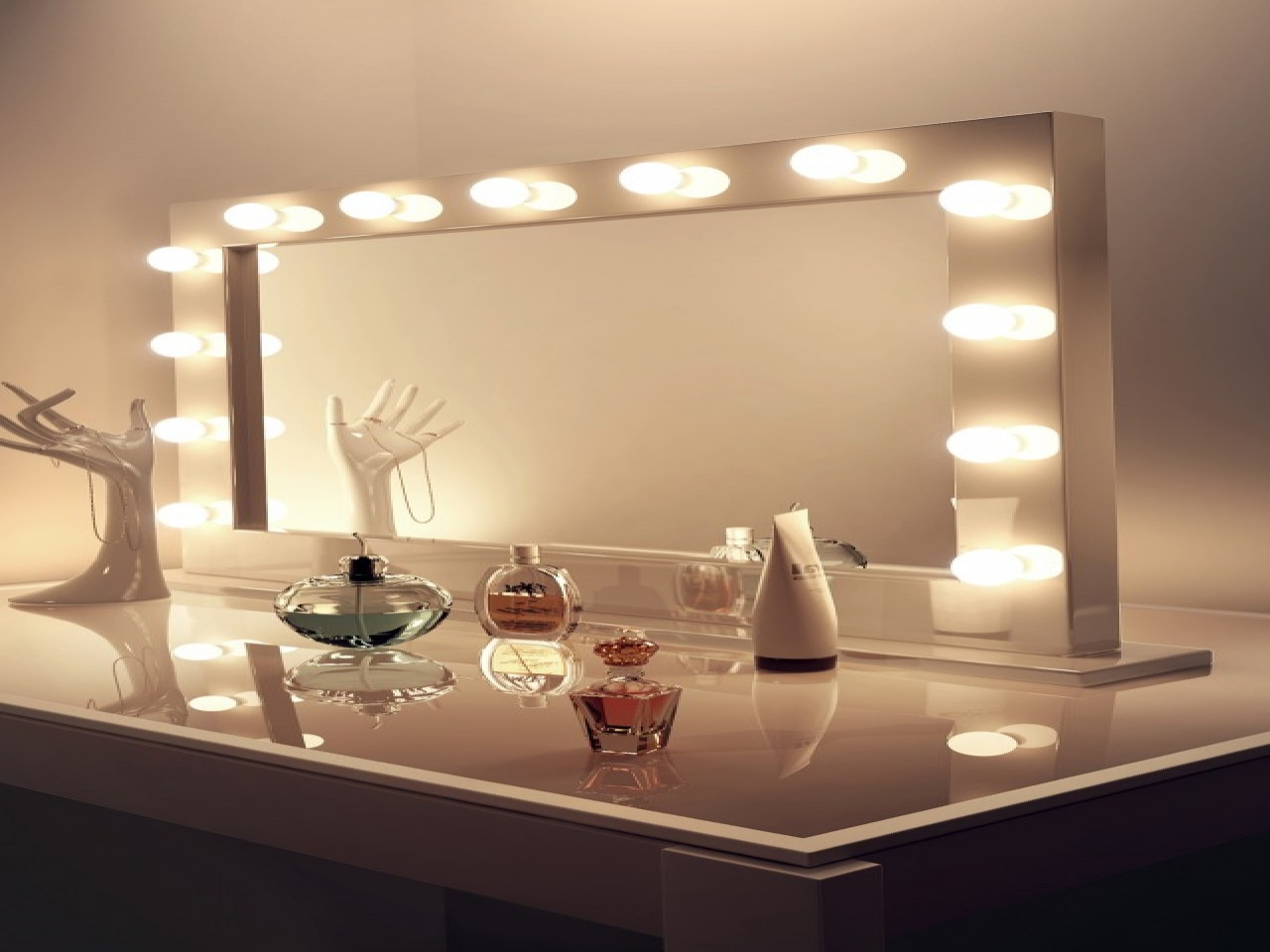 Vanity Girl Hollywood Mirror DIY
 Dressing table with hollywood lights vanity girl