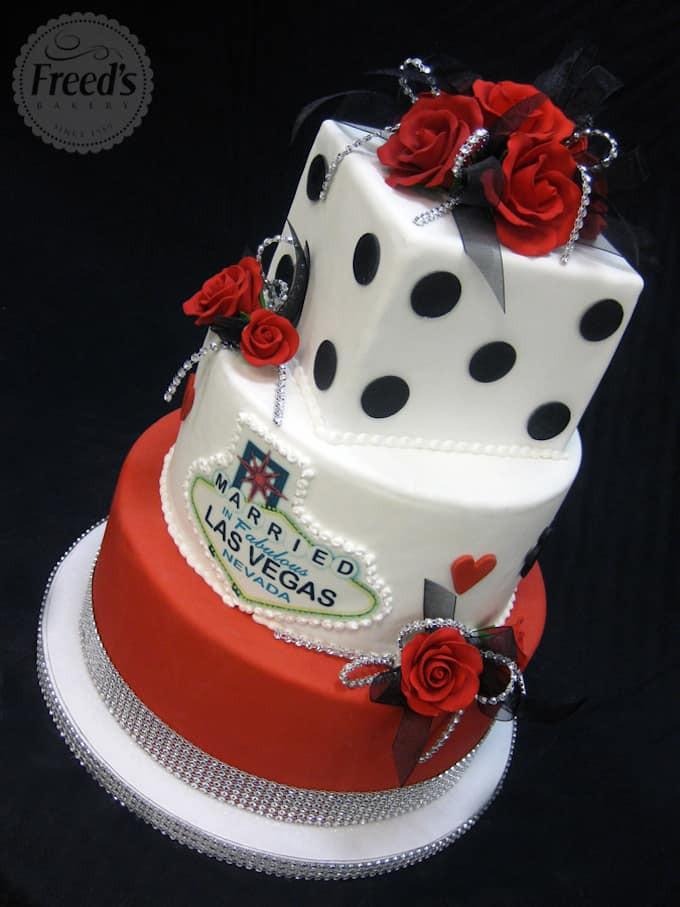 Vegas Wedding Cakes
 121 Amazing Wedding Cake Ideas You Will Love • Cool Crafts