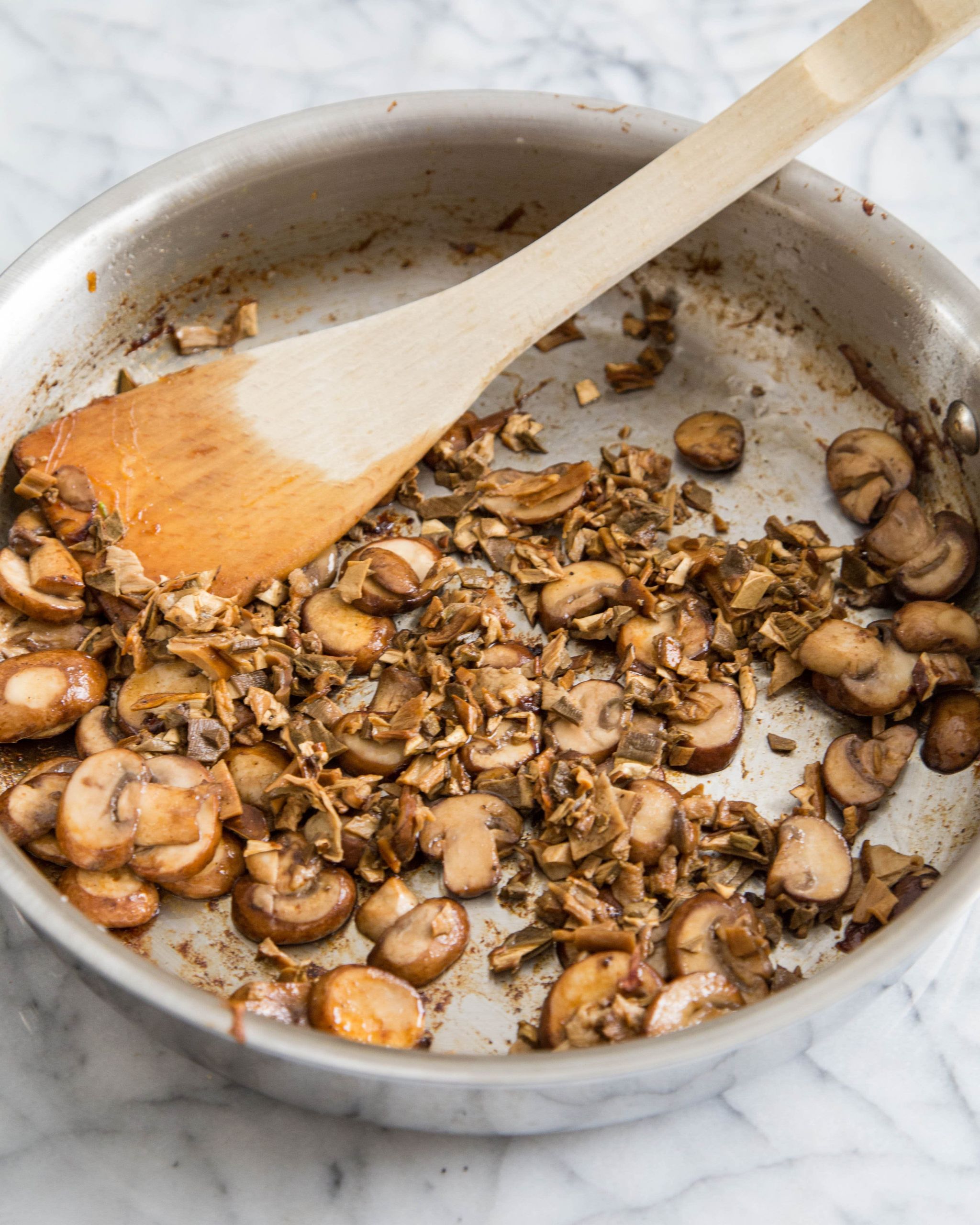 Vegetarian Brown Gravy Recipes
 Caramelized ion and Mushroom Gravy Also Vegan