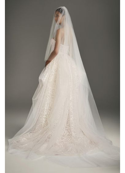 Vera Wang Wedding Veil
 Two tier Cathedral Length Veil with Raw Edge
