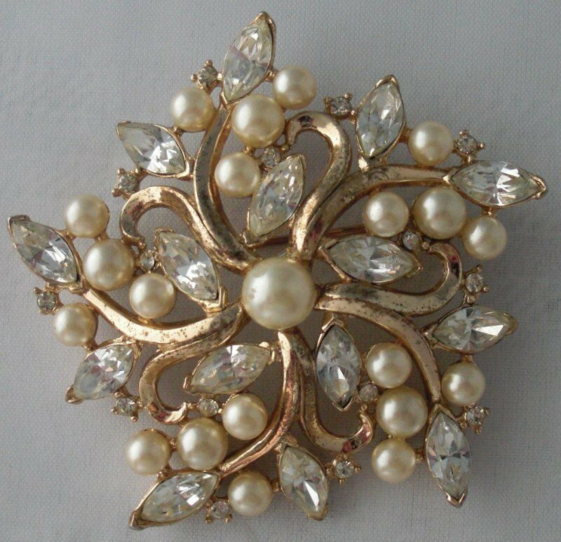 Vintage Pins
 Crown Trifari Gold Pearl Rhinestone Flower Design Signed