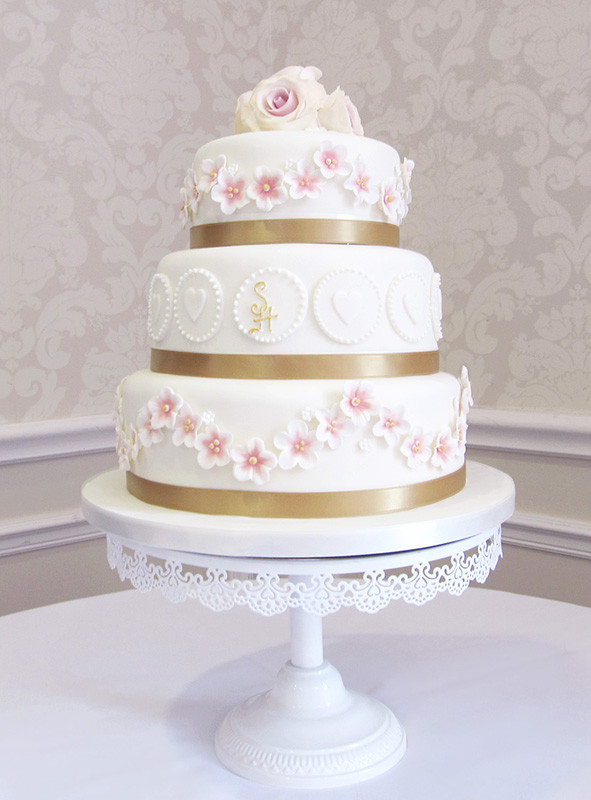 Vintage Style Wedding Cakes
 Wedding Cakes The Cakery Leamington Spa