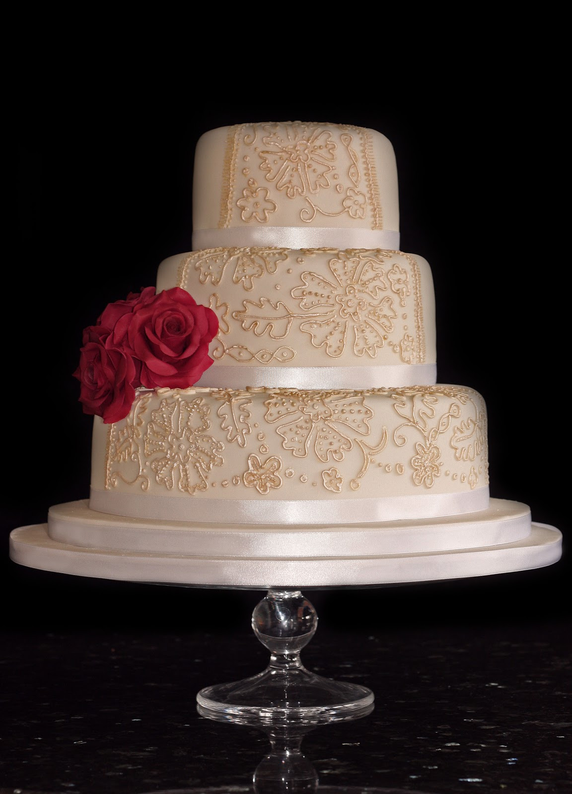 Vintage Style Wedding Cakes
 Vanilla Vintage style wedding cake