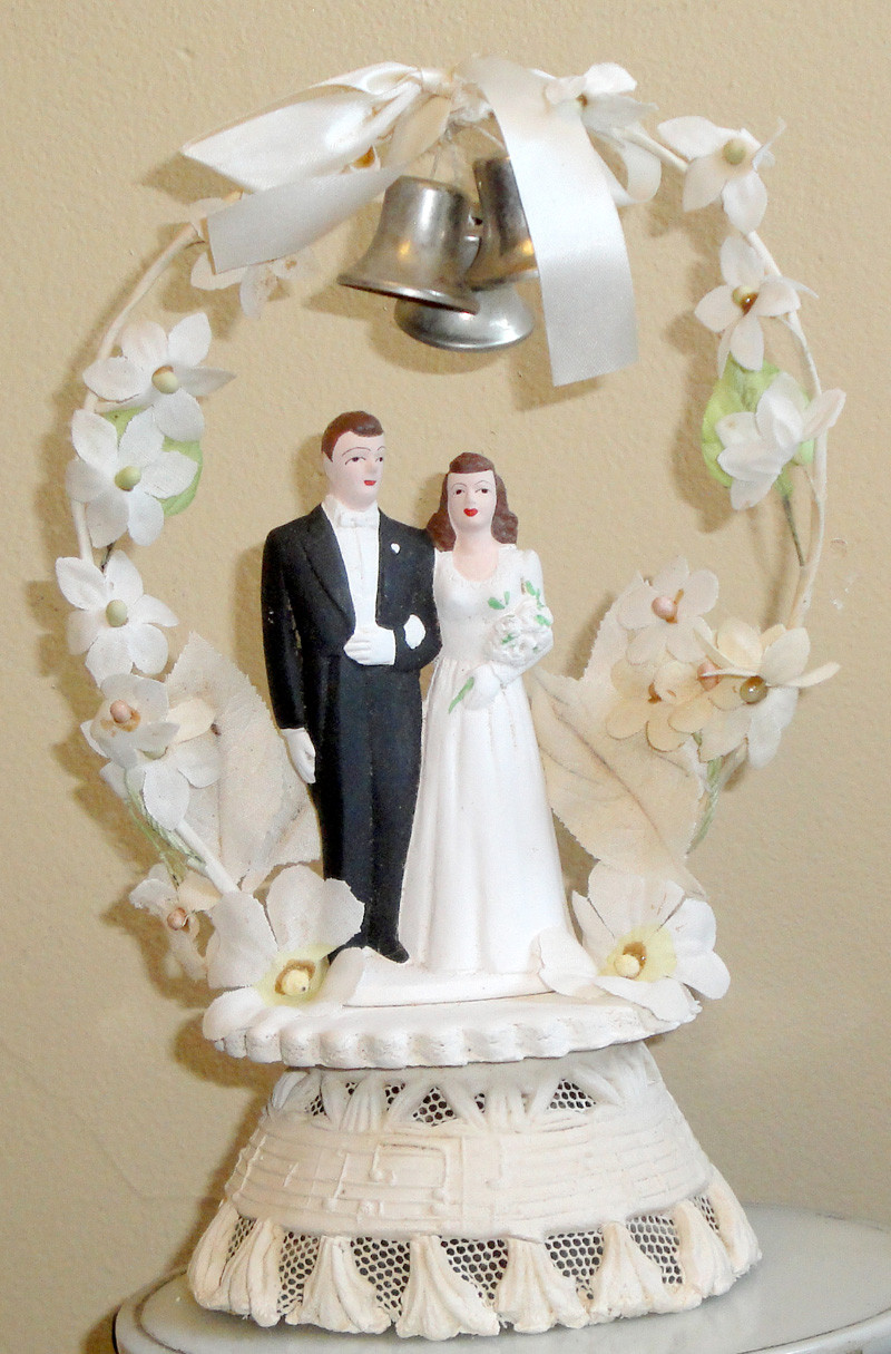 Vintage Wedding Cake Topper
 Vintage Style Wedding Cake Toppers