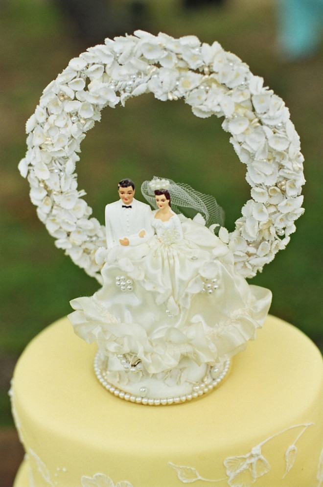 Vintage Wedding Cake Topper
 EVENT DESIGN Vintage Wedding Cake Toppers