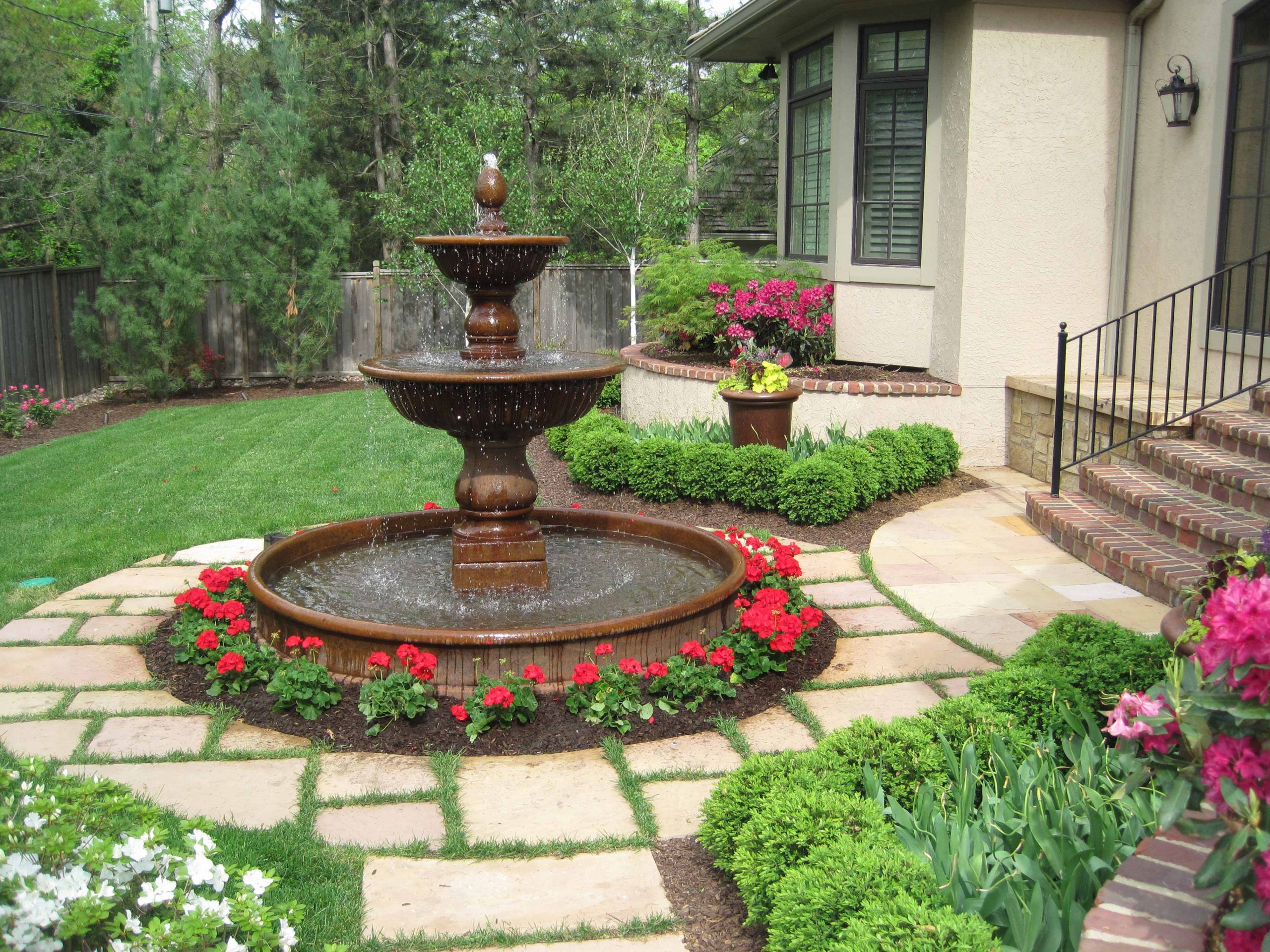 Water Fountain Landscape
 Custom Garden Fountains & Statuary in Kansas City at