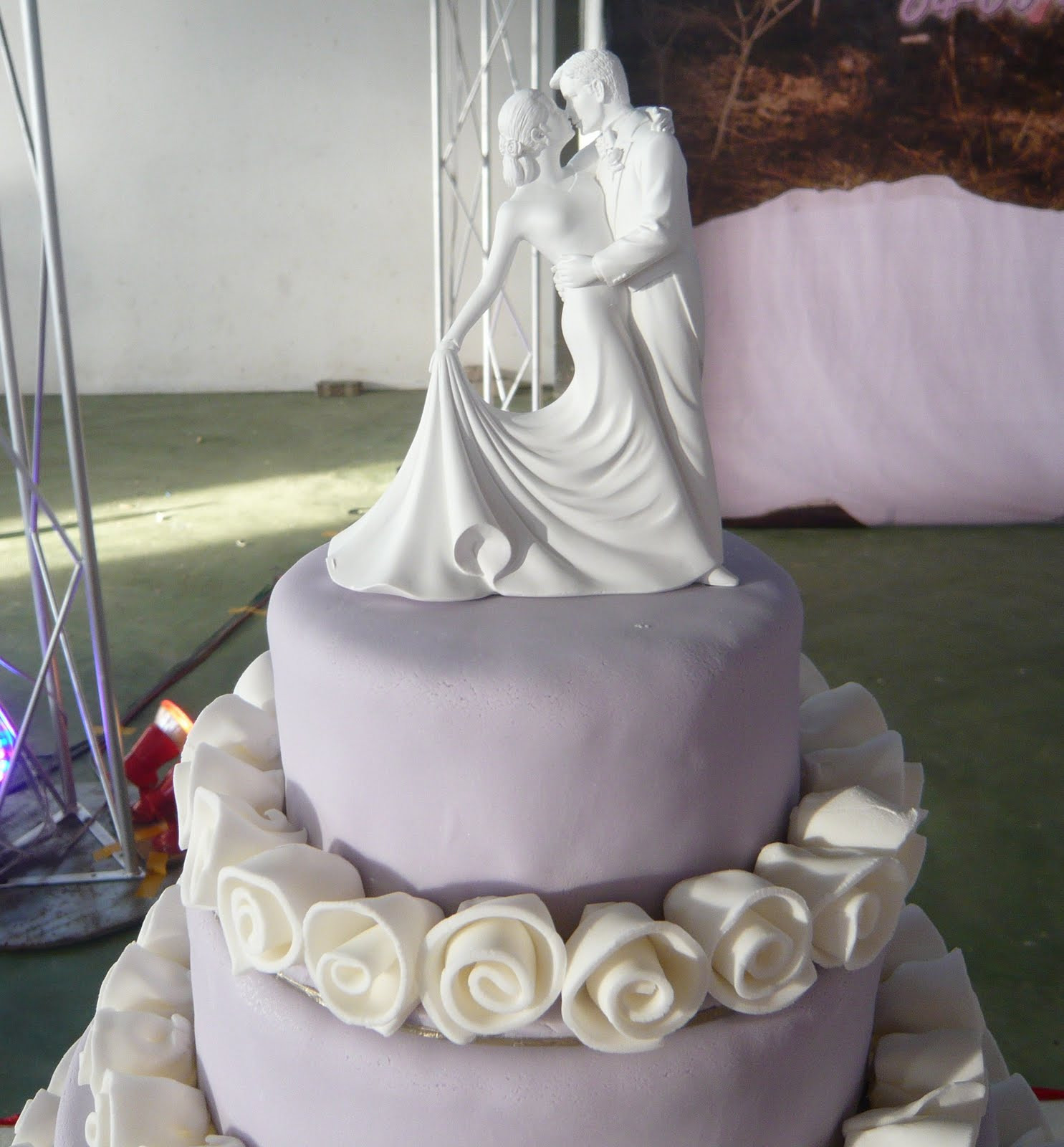 Waterfall Wedding Cakes
 Jenn Cupcakes & Muffins Waterfall Wedding cake