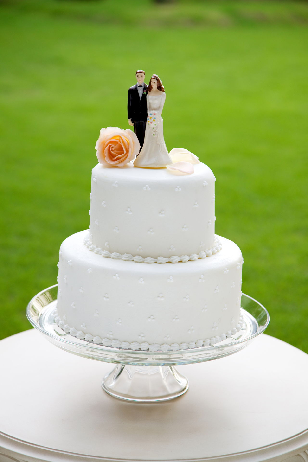 Wedding Cake Recipes For Tiered Cakes
 Bake Your Own Wedding Cake From Scratch With These Great