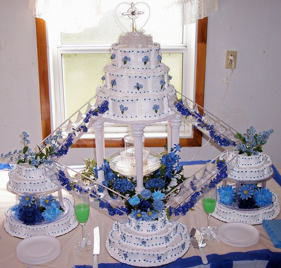 Wedding Cake With Fountain
 15 COOL IDEAS FOR WEDDING CAKES