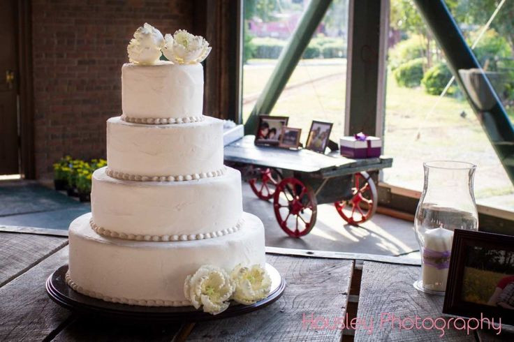Wedding Cakes Huntsville Al
 White Wedding Cake Wedding Details at The Histroic Depot