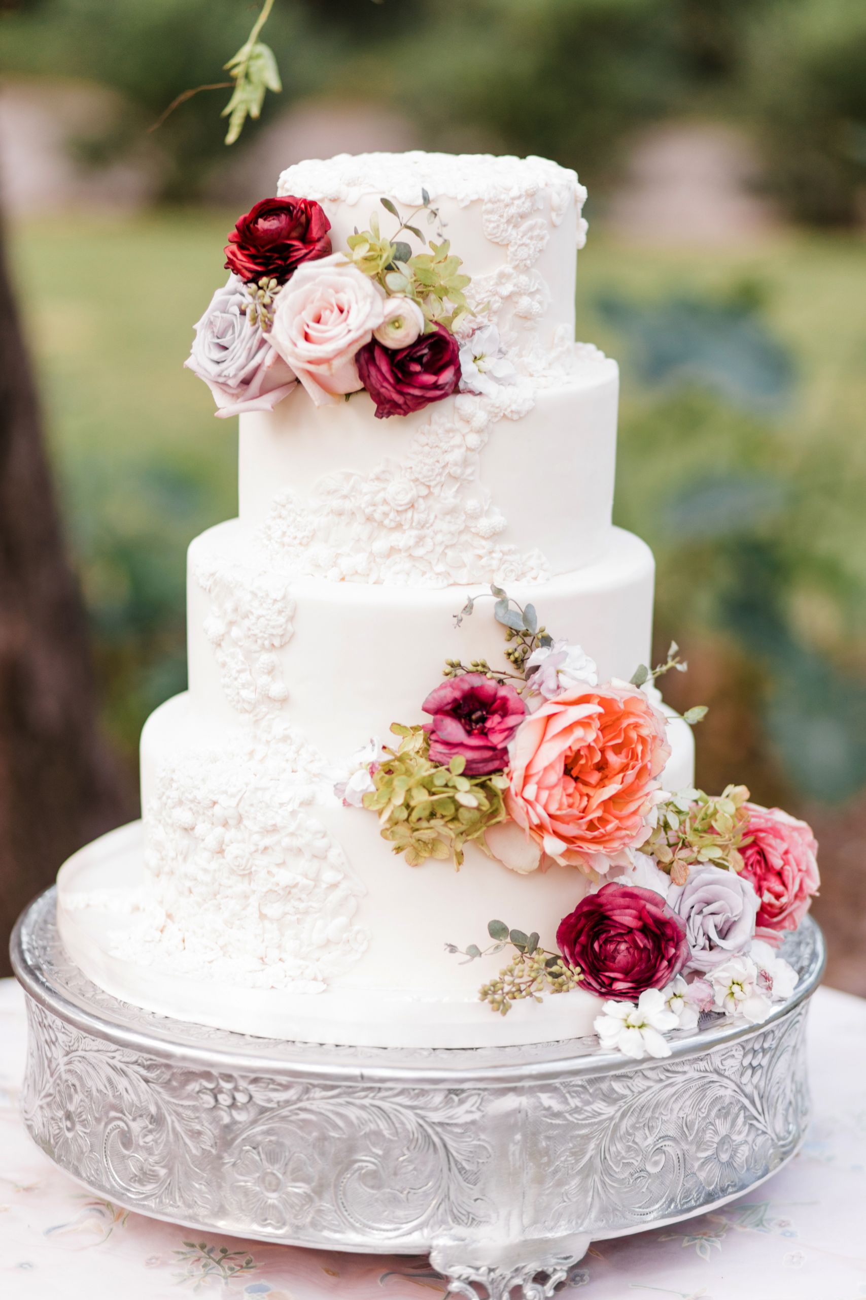 Wedding Cakes Images
 44 Wedding Cakes with Fresh Flowers