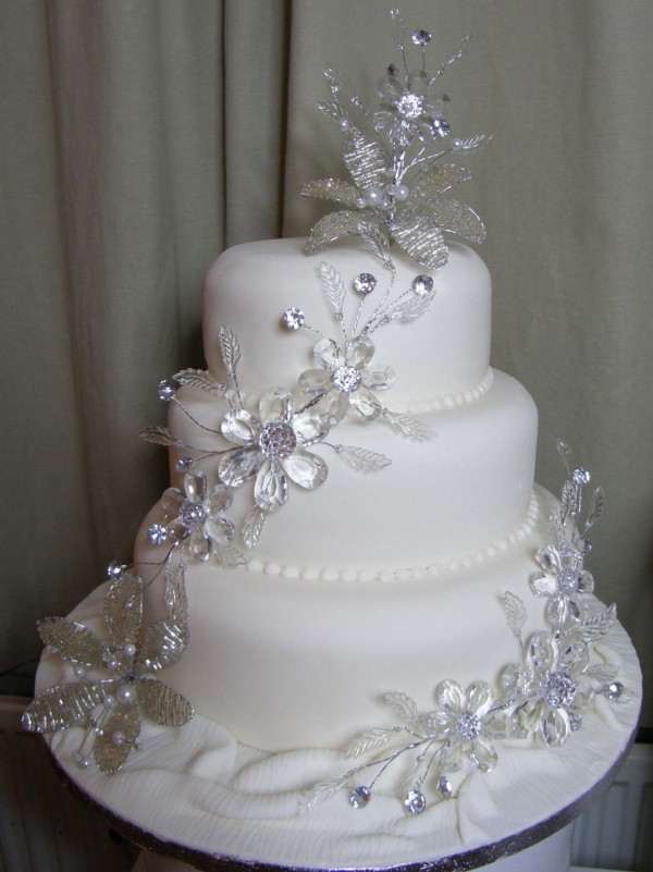 Wedding Cakes Images
 Wedding Cake Bling Beautiful Cakes That Sparkle & Shine