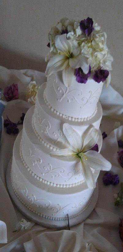 Wedding Cakes Near Me
 Wedding Cakes Galore Bakeries 302 N Sycamore