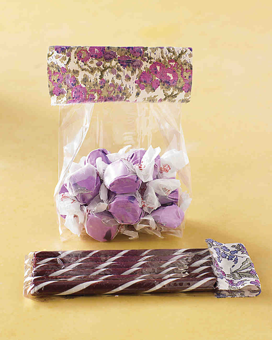 Wedding Candy Favors
 Bridal Shower Favor Ideas That You Can DIY
