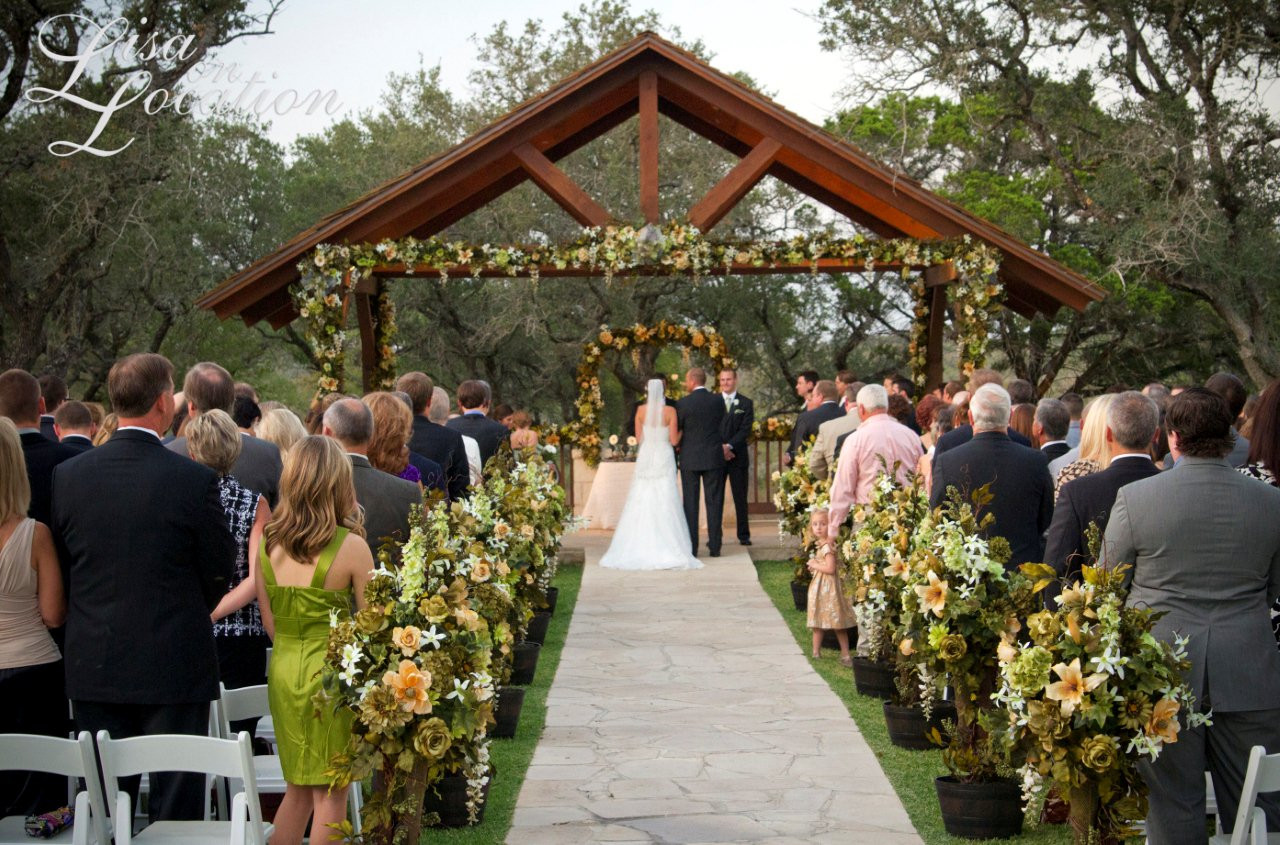 Wedding Ceremony Venues
 Elegant Outdoor Wedding Ceremony Site near San Antonio