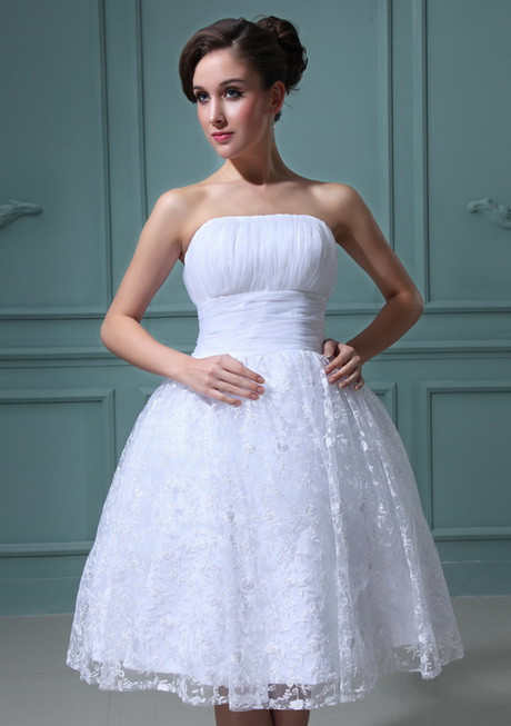 Wedding Dress Styles For Short Brides
 Wedding gowns for short women