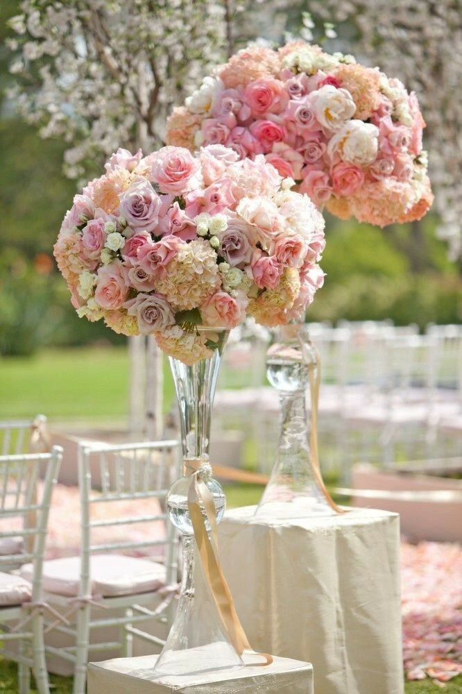 Wedding Flower Arrangement Ideas
 Clear Trumpet Floral Vase Wedding Centerpiece