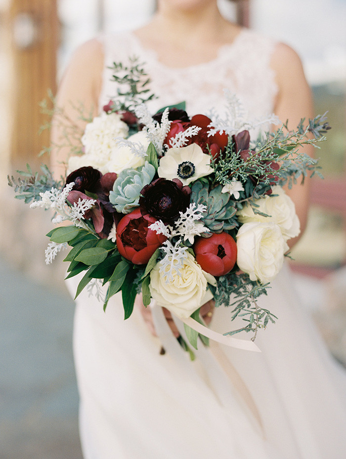 Wedding Flower Pictures
 25 Gorgeous Bridal Bouquets for Spring & Summer Weddings