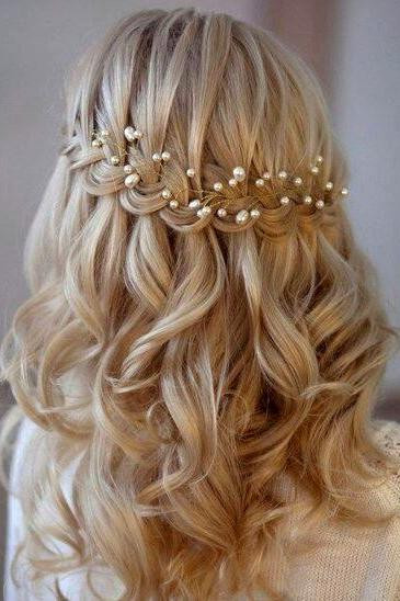 Wedding Hairstyles Bridesmaid
 Our Favorite Half Up Hairstyles for Bridesmaids Southern