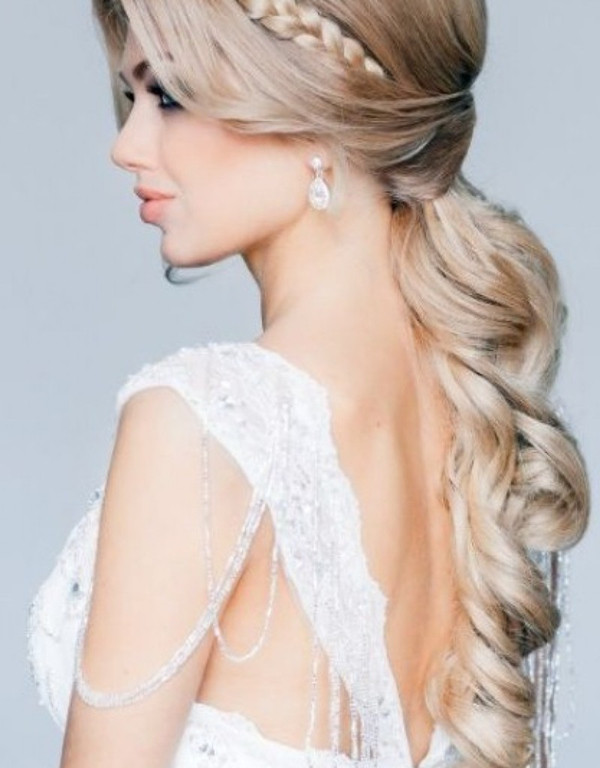 Wedding Hairstyles Curled
 20 Most Elegant And Beautiful Wedding Hairstyles