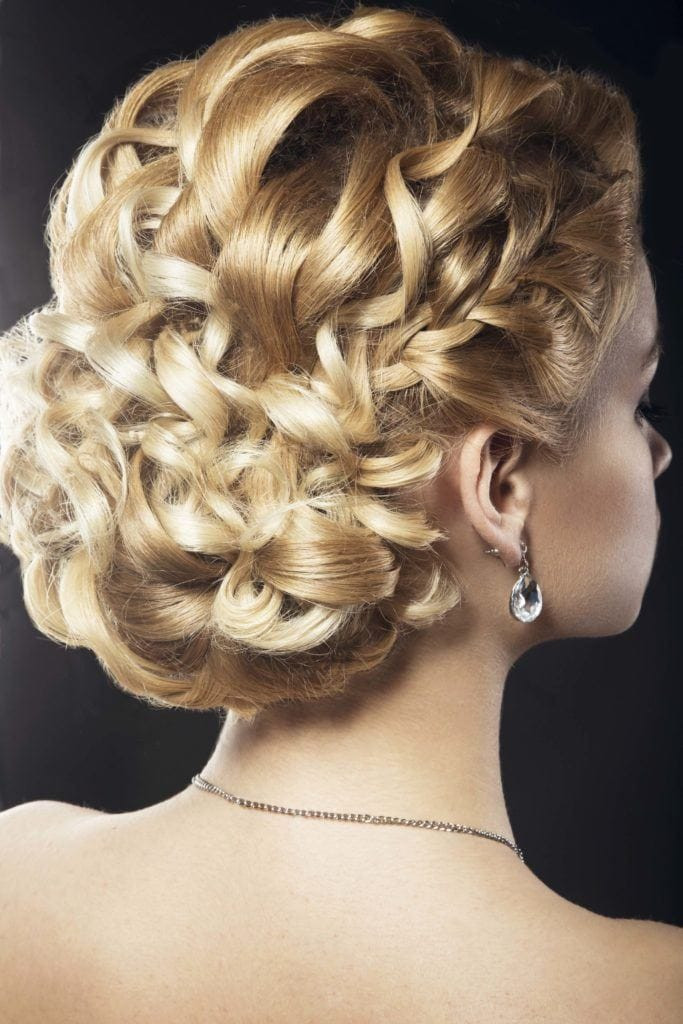 Wedding Hairstyles Curled
 9 Spring Wedding Updos for Curly Hair