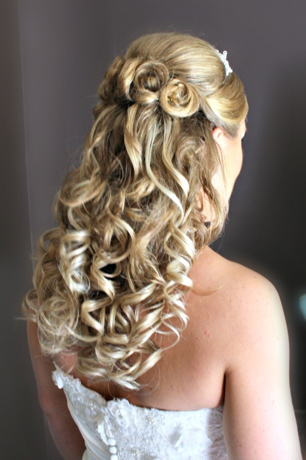 Wedding Hairstyles Extensions
 65 Half Up Half Down Wedding Hairstyles Ideas MagMent
