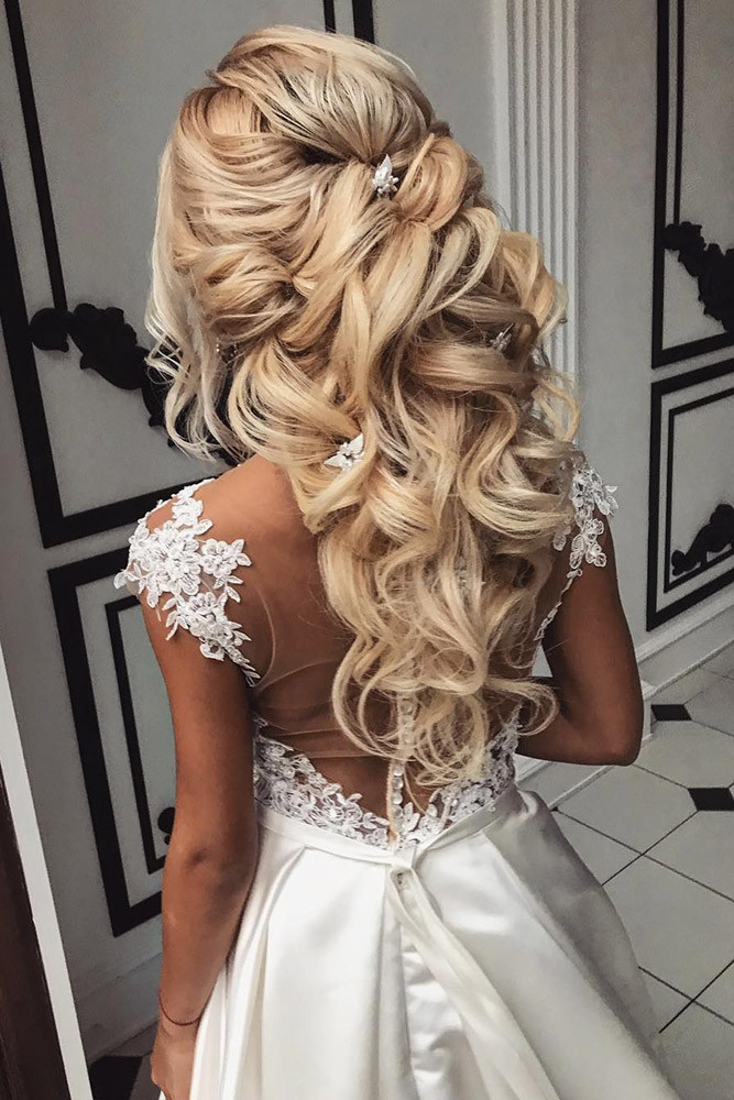 Wedding Hairstyles For Long Curly Hair Half Up Half Down
 25 Awesome Wedding Hair Half UP Ideas – My Stylish Zoo