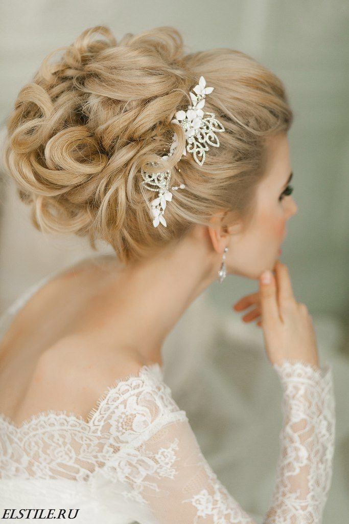 Wedding Hairstyles For Older Brides
 Wedding Hairstyles that are Right on Trend MODwedding