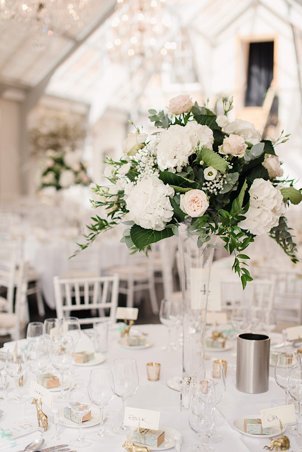 Wedding Table Flowers
 20 Truly Stunning Tall Wedding Centrepieces