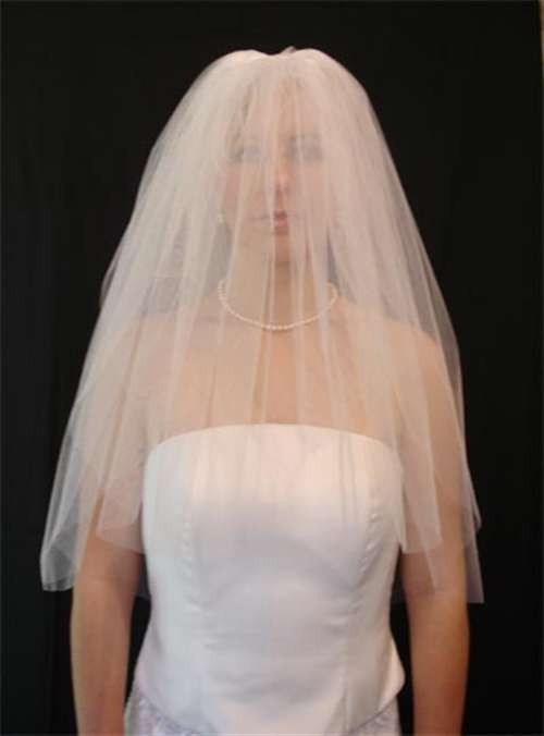 Wedding Veil Covering Face
 Bridal veil covering face= No