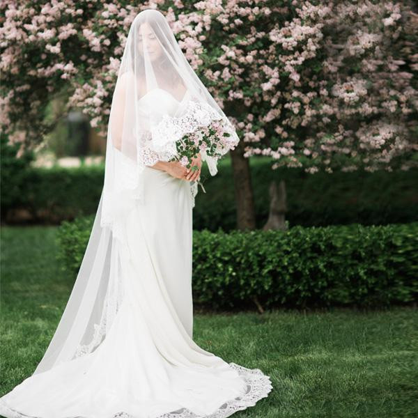 Wedding Veil Covering Face
 Wedding Veils Difference Between a Drop Veil Blusher and