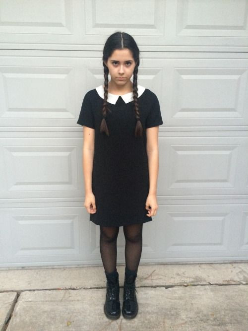 Wednesday Addams Costume DIY
 20 Disfraces para chicas inspirados en los 90’s en 2019