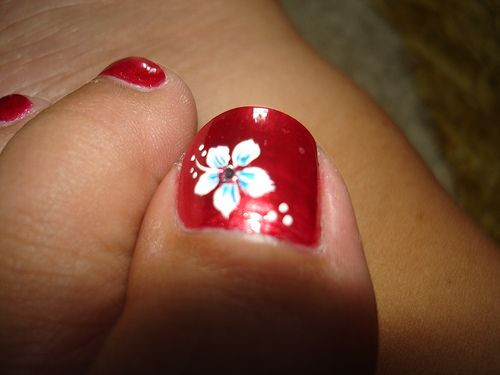 White Flower Nail Art
 50 Most Beautiful And Stylish Flower Toe Nail Art Design