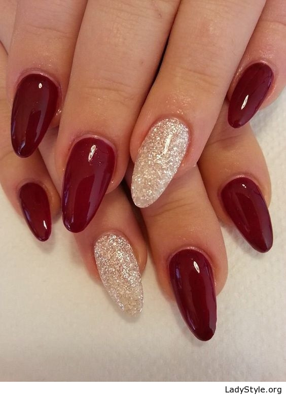 White Glitter Gel Nails
 Red and white glitter gel manicure LadyStyle