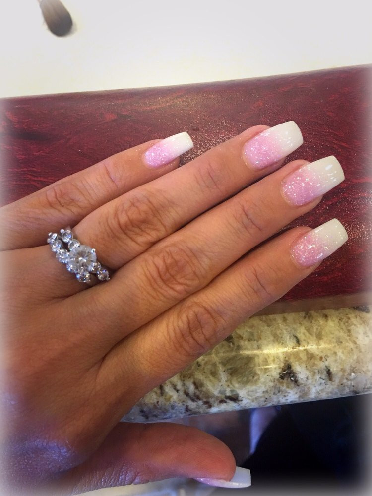 White Glitter Ombre Nails
 In LOVE Ombre pink n white glitter nails Picture does