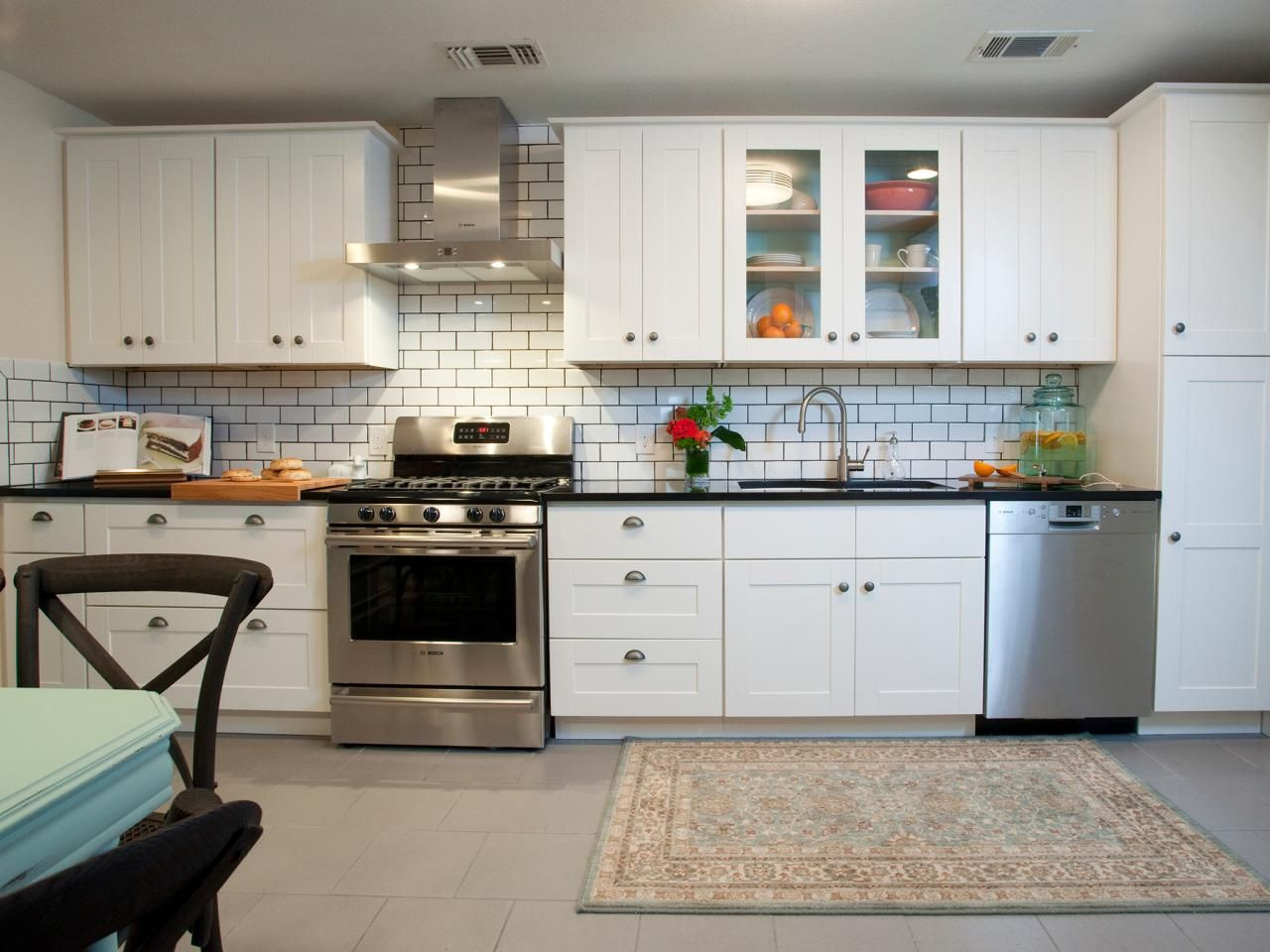 White Kitchen Tile Backsplash
 Dress Your Kitchen In Style With Some White Subway Tiles
