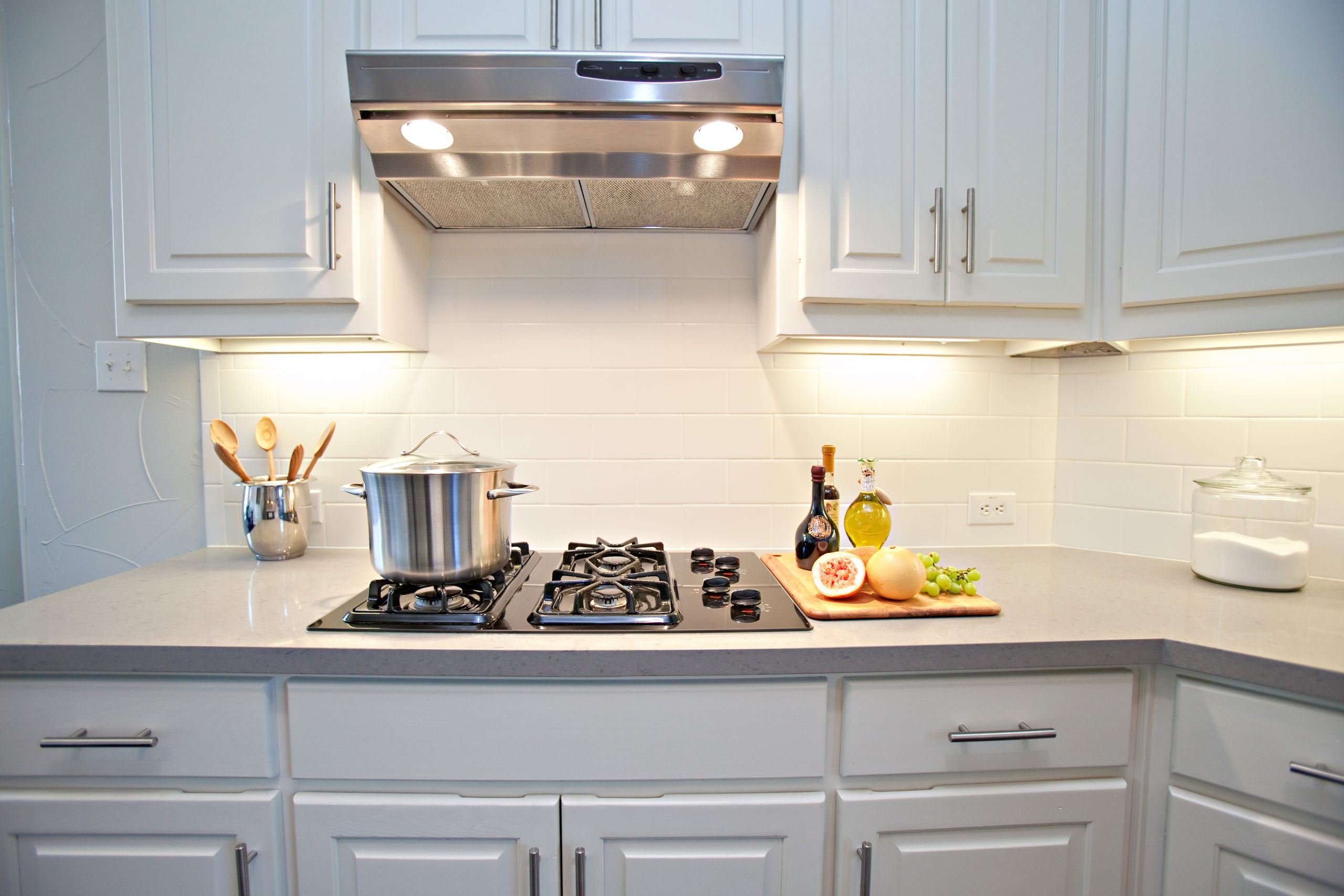 White Kitchen Tile Backsplash
 301 Moved Permanently