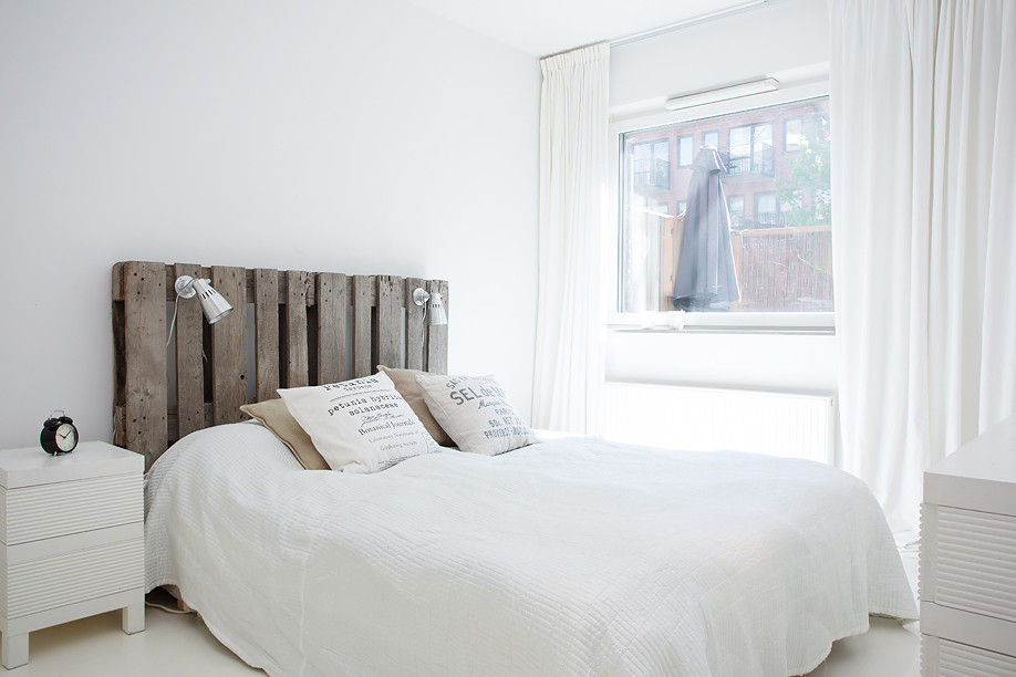 White Rustic Bedroom
 decordots Scandinavian interiors