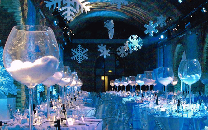 Winter Wonderland Christmas Party Ideas
 Magical Winter Wonderland Christmas Parties