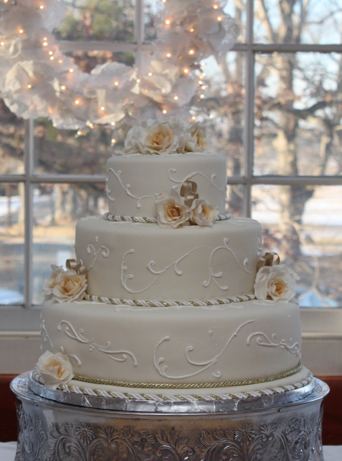 Winter Wonderland Wedding Cakes
 Amazing Grace Cakes Winter Wonderland Wedding
