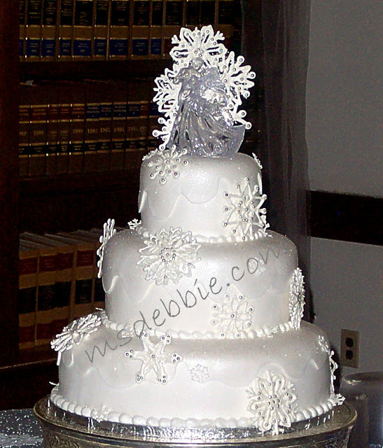 Winter Wonderland Wedding Cakes
 Say It Sweetly 2 Ms Debbie s SugarArt Snowflake