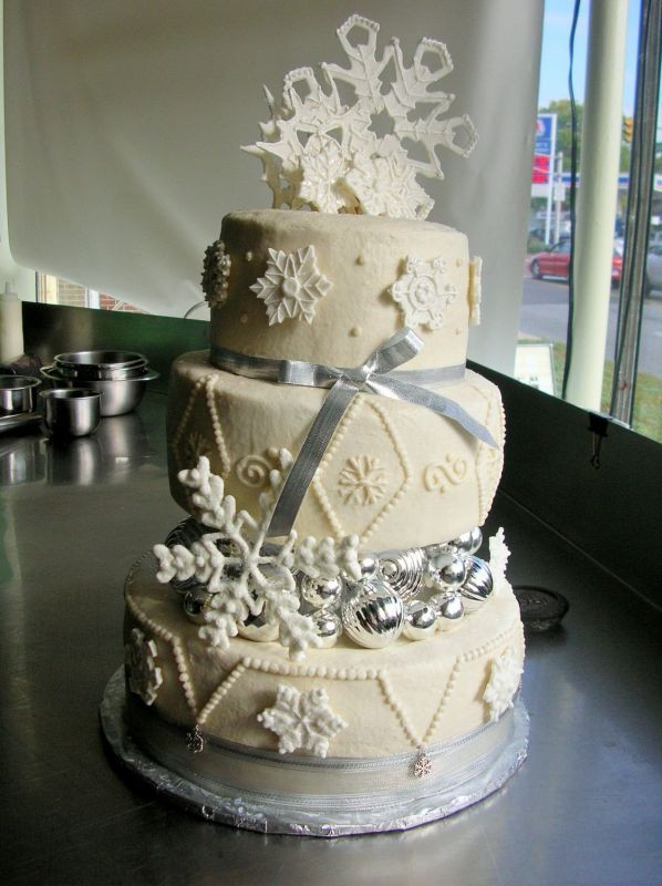 Winter Wonderland Wedding Cakes
 Carma s blog Elegant Princess Straps Chapel Train Floor